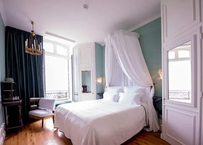 Chateau De Sacy